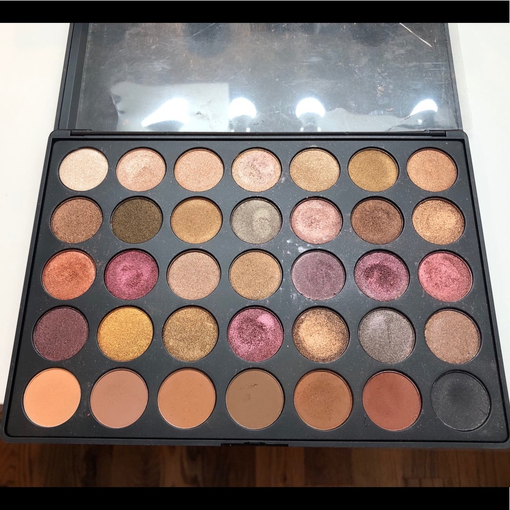 MORPHE 35F FALL INTO FROST ARTISTRY PALETTE
